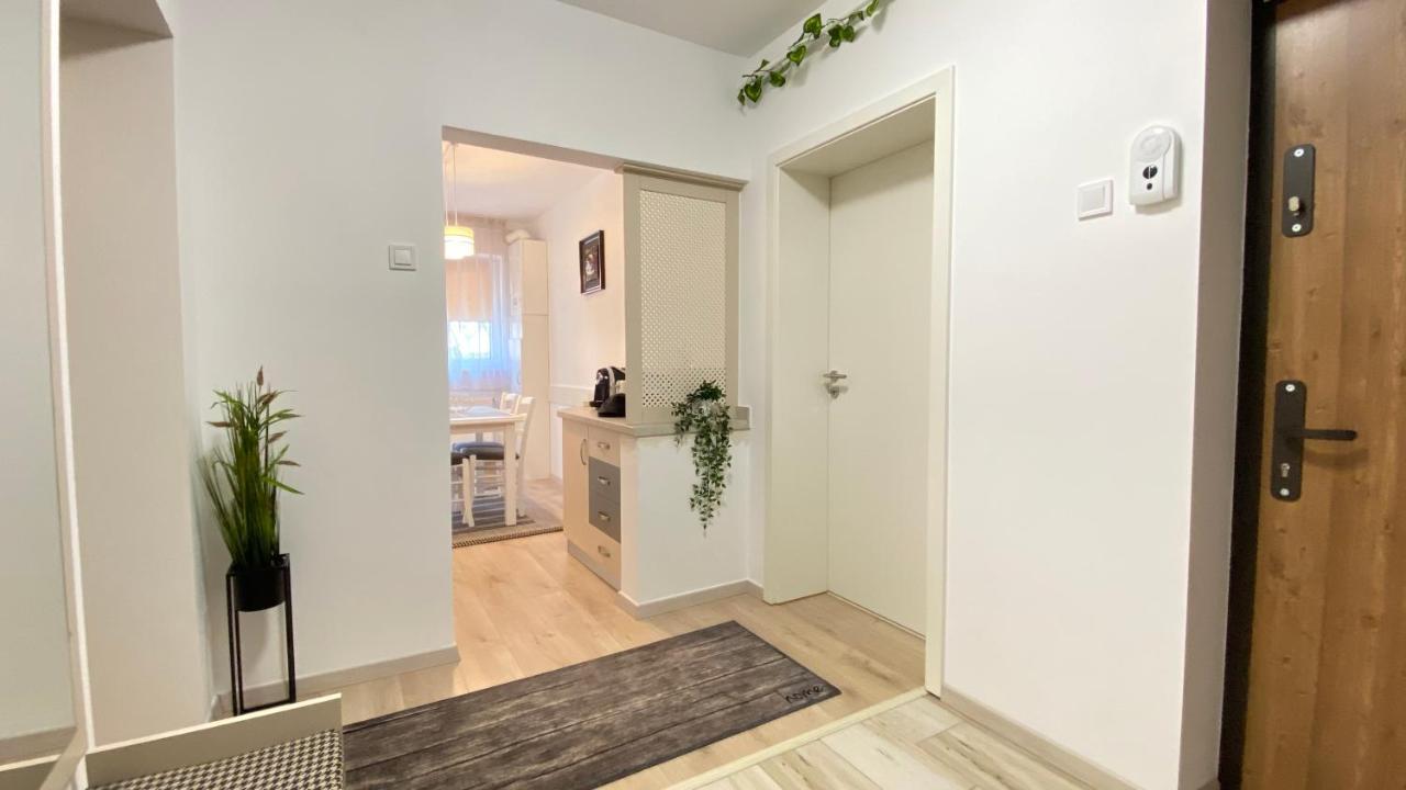 Trust Apartaments Braşov Buitenkant foto